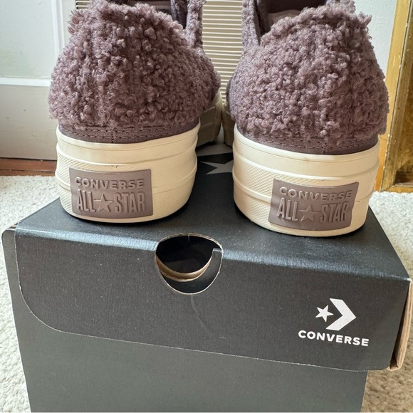 CONVERSE Ladies’ 10.5 CTAS Lift Ox Violet Ore/Vapor Mauve /Egret platform lowtop - Picture 5 of 8